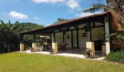 Fazenda 120 Alqueires no Total, sendo 60 Alqueires no Pasto, riquíssima em Água, Ótima logística e Acesso, beira do Asfalto, Próximo da Cidade apenas