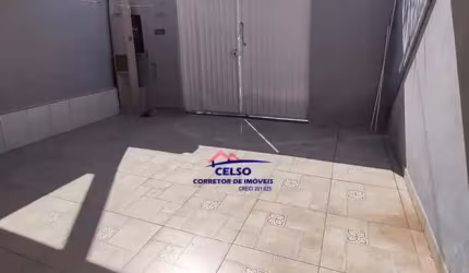 Casa Térrea 60m2 1 Dorm, Sala, Cozinha com Planejados, Banheiro inteiro azulejado, acabamento em sanca de gesso, Com escritura definitiva.