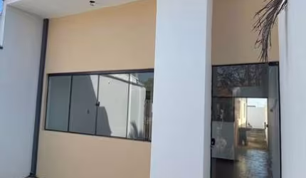 Casa Térrea Nova 75m2 2 Dorms, Sala, Cozinha, Banheiro, 1 Vaga Descoberta, Murada, Calha na Casa Toda, Terreno 125m2.