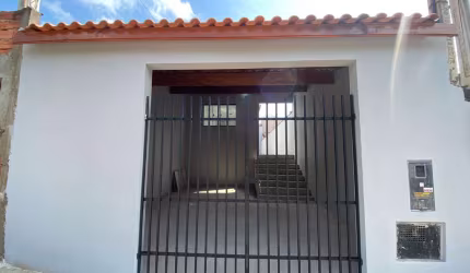 Casa 97,56m2 2 quartos sendo um suíte; ?? sala e cozinha; ?? lavanderia coberta; ?? iluminação painel de led; ?? gabinete na pia e no banheiro;