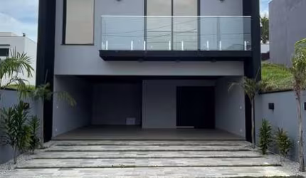 Casa Duplex 150m2 3 Dorms 1 Suíte c/Closet, Linda sala de estar, Cozinha inteiramente planejada com churrasqueira e exaustor, Banheiro social  luz nat