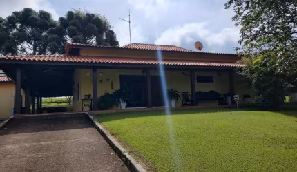 Fazenda 51 Alqueires - Estruturado para leiteria com capacidade para produzir 5 mil litros por dia e Galpão no sistema Free Stall - Atualmente está co