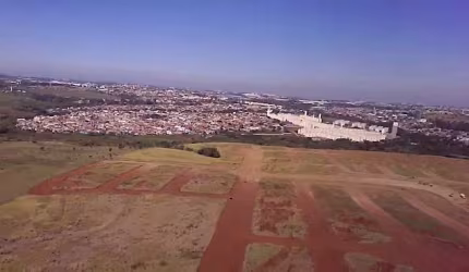 Lançamento Loteamento de Terrenos Condomínio Fechado Império do Café Lotes de 200 e 220m2 Lazer Completo