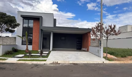 Casa Térrea 157,69m2 3 Suítes 1 Master c/Closet, Sala 2 Ambientes, 5 Banheiros, Cozinha Planejada, Área Gourmet c/Churrasqueira, Lavanderia Coberta