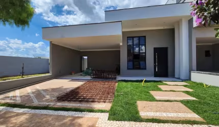 Casa Térrea 160m2 3 Dorms 1 Suíte Ampla Porta Balcão p/Quintal, Sala, Cozinha, Área Gourmet c/Churrasqueira, 4 Vagas, Lavanderia Reservada e Coberta