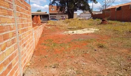 Terreno Plano 5X30m2 Escriturado, Oportunidade, A dez minutos do centro de Tatui