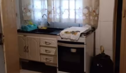 Casa 100m2, 2 Dormitórios, Sala, Cozinha Planejada, 3 Banheiros, 2 Vagas de Garagem Cobertas, Área Gourmet com Churrasqueira, Ótima Localização