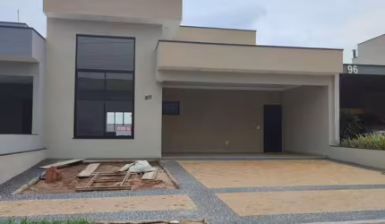 Casa 150m2 no Condomínio Real Parque, 3 Dormitórios, 1 Suíte, Cozinha Americana, Área Gourmet, Acabamento em Porcelanato, Ótima Localização, 4 Vagas