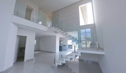 Casa Duplex 292m2, 3 Dormitórios Sendo Uma Master Com Hidromassagem, Área Gourmet, Piscina, Cozinha Americana, 4 Vagas, Varandas, Cinema, Jardim