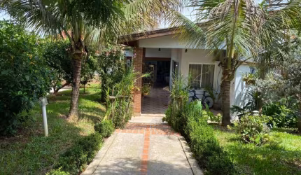Condomínio Evangelico Arvore da Vida Casa Térrea 150m2 2 Dorms 1 Suíte,Sala,Cozinha,Área Goumert,Quintal,Mobiliado,Ar Condicionado