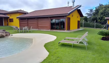 Sítio 20 Alqueires, Rico em Água com Açude, 28 Cocheiras, 4 Baias, Casa Sede com 4 Suítes, Casa De Caseiro, Piscina, Alojamento, Poço Artesiano,