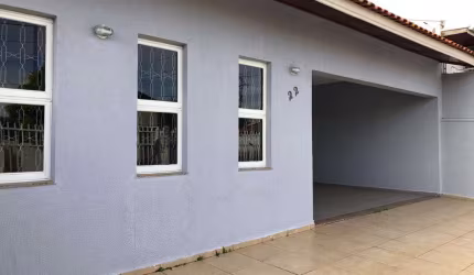 Imperdível: Casa à venda em Sumaré-SP, Vila Miranda! 3 quartos, 1 suíte, 2 salas, 3 banheiros, 4 vagas de garagem, 200m².