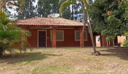 Chácara 9700m2 3 Dorms 1 Suíte,Sala,Cozinha,Banheiro,Despensa,Área Externa 2 Suítes,Lavanderia,Deposito de Ferramentas