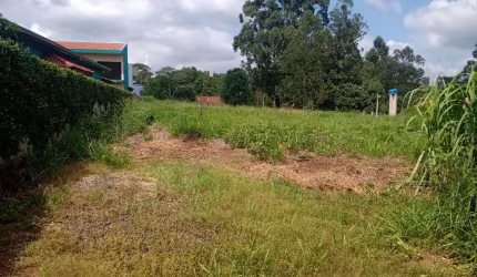 Terreno p/Chácara Bairro Varginha 3219m2,Água Sabesp,Energia,200mts do Asfalto,Otima Localização Centro do Bairro,Contrato de Compra e Venda