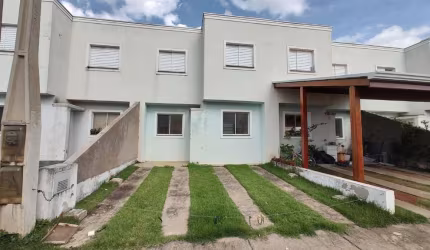 Villagio Di Firenze Oportunidade única Sobrados 62m2 prontos para morar com dois dormitórios ? Duas vagas de garagem ? Um banheiro na parte de cima