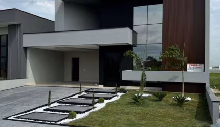 Luxuosa Casa em Condomínio à Venda em Indaiatuba-SP  Jardim Res. Dona Maria Candida  3 Quartos, 1 Suíte, 2 Salas, 3 Banheiros, 4 Vagas, 200m².