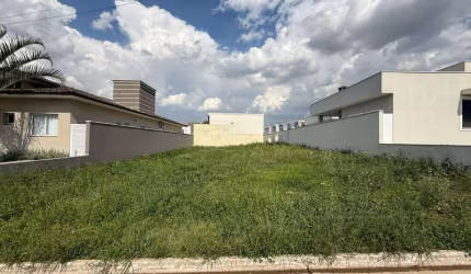 Terreno à venda em condomínio exclusivo no Jardim Green Park Residence, Hortolândia-SP! 364m² de área!