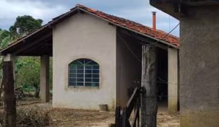 EXCELENTE SÍTIO A VENDA EM ITAPETININGA - SP ??   Agricultura e Pecuária   Área Total: 15,5 Alqueires    Em Plantio: 9 Alqueires   Aproveitamento: 8