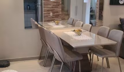 Casa de alto padrão em condomínio no Jardim Interlagos, Hortolândia-SP: 3 quartos, 1 suíte, 3 salas, 2 banheiros, 2 vagas, 90m².