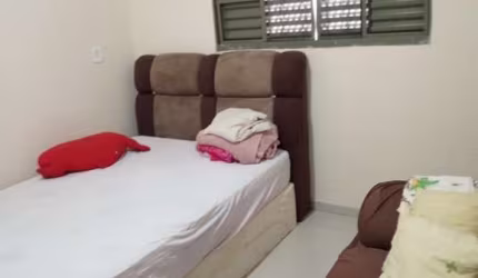 Chácara à venda em Pilar do Sul-SP, Zona Rural: 2 quartos, 1 suíte, 1 sala, 2 banheiros, 2 vagas de garagem, 80m² de área.
