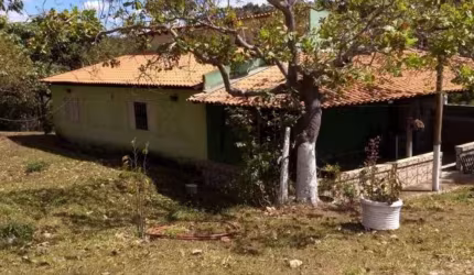 Fazenda de Luxo à Venda em Brasília-DF, Paranoá: 3 Quartos, 2 Suítes, 2 Salas, 3 Banheiros, 3 Vagas - 600.000 m² de Área
