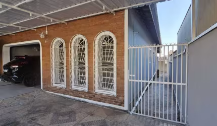 Imperdível Casa à Venda em Hortolândia-SP, no Jardim Adelaide! 3 Quartos, 1 Suíte, 1 Sala, 2 Banheiros, 2 Vagas, 150m². Venha Conferir!