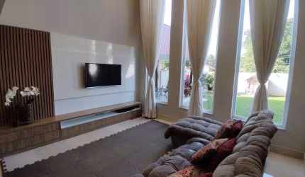 Casa para Venda em Joinville, Nova Brasília, 3 dormitórios, 1 suíte, 2 banheiros, 2 vagas