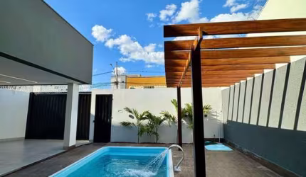 Casa à Venda no Bairro Ipanema – Piscina, 3 Quartos e Gourmet