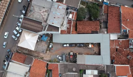 Terreno Comercial à Venda no Centro de Patos de Minas – 947m² em Área Nobre