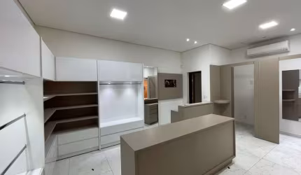 Galeria Cristina - Loja Comercial à Venda no Centro de Patos de Minas – Renda Mensal de R$1.500