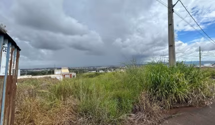 Terreno Lote em Afonso Queiroz, Patos de Minas/MG