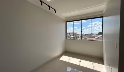 Residencial Luiz XV - Apartamento à Venda na Vila Garcia, Patos de Minas - 2 Dormitórios, Suíte, e Elevador