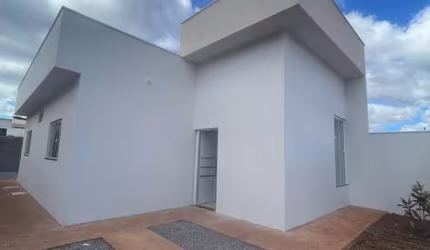 Casa no Jardim Europa, Patos de Minas: R$ 320 Mil e Financiamento Facilitado