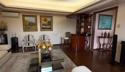 Casa à Venda no Bairro Sobradinho – 744m² de Lote, 507m² Construídos | Patos de Minas