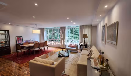 Apartamento reformado no bairro de Higienópolis - Cód.: 10284.