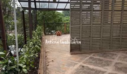 Casa com 04 dormitórios em Higienópolis - Cód.: 10611.