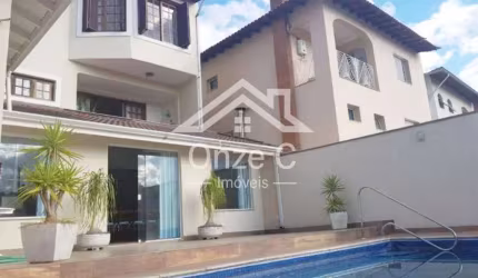 Casa a venda na Vila Rosália, Guarulhos/SP.