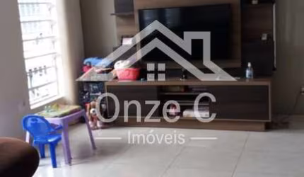 Casa com 3 quartos à venda na Rua Síria, 1, Vila Barros, Guarulhos, 144 m2 por R$ 580.000