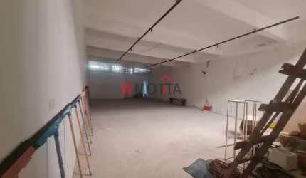 Salão Comercial à Venda em Poá-SP, Bairro Centro - 1 Sala, 1 Banheiro, 266m² de Área