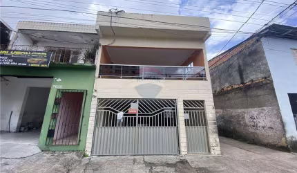 Casa Residencial ou Comercial com 368m² na Generalíssimo, Cremação
