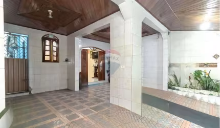 Excelente casa com 7 quartos, 400m² no Umarizal