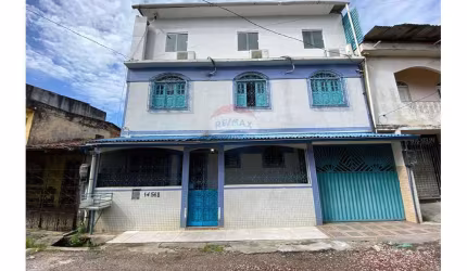 Casa com 3 Pavimentos, com 4 suítes no bairro do Telegrafo