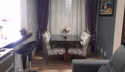 Lindo apartamento com 2 dorms decorado com bom gosto