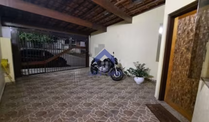 Casa com 3 quartos à venda na Tenente Mauro Francisco dos Santos, 127, Jardim Sandra Maria, Taubaté por R$ 530.000