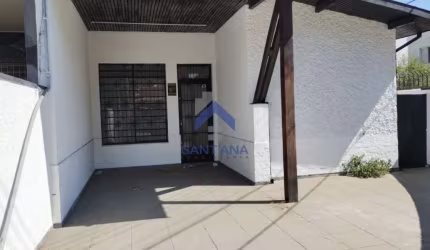 Casa com 2 quartos para alugar na Desembargador Paulo Oliveira Costa, 259, Centro, Taubaté por R$ 3.000