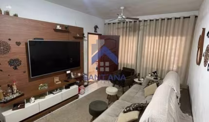 Casa com 3 quartos à venda na Avenida Adolfo Moreira Guedes, 61, Esplanada Independência, Taubaté por R$ 490.000