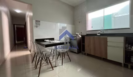 Casa com 2 quartos à venda na Avenida Haroldo Mattos, 492, Esplanada Independência, Taubaté por R$ 350.000