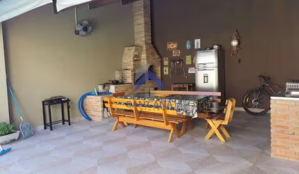 Casa com 2 quartos à venda na Rua Itapagipe, 344, Parque Senhor do Bonfim, Taubaté por R$ 480.000