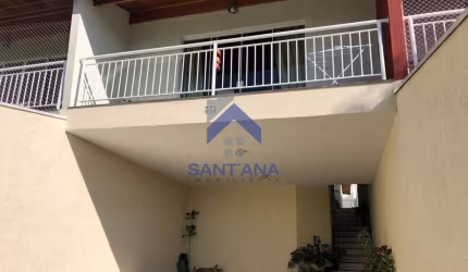 Casa com 3 quartos à venda na Monteiro Lobato, 573, Chácara do Visconde, Taubaté por R$ 530.000