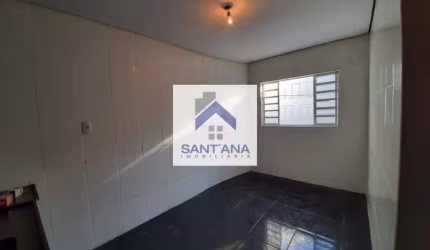 Casa com 3 quartos à venda na Rua Itaparica, 701, Parque Senhor do Bonfim, Taubaté por R$ 550.000